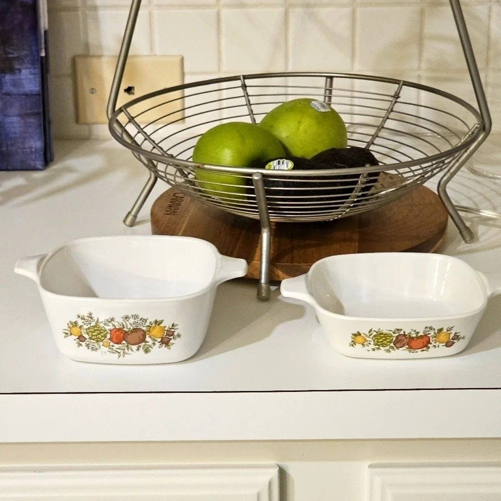 Vintage Spice of Life Corningware Set of 2 serving dishes